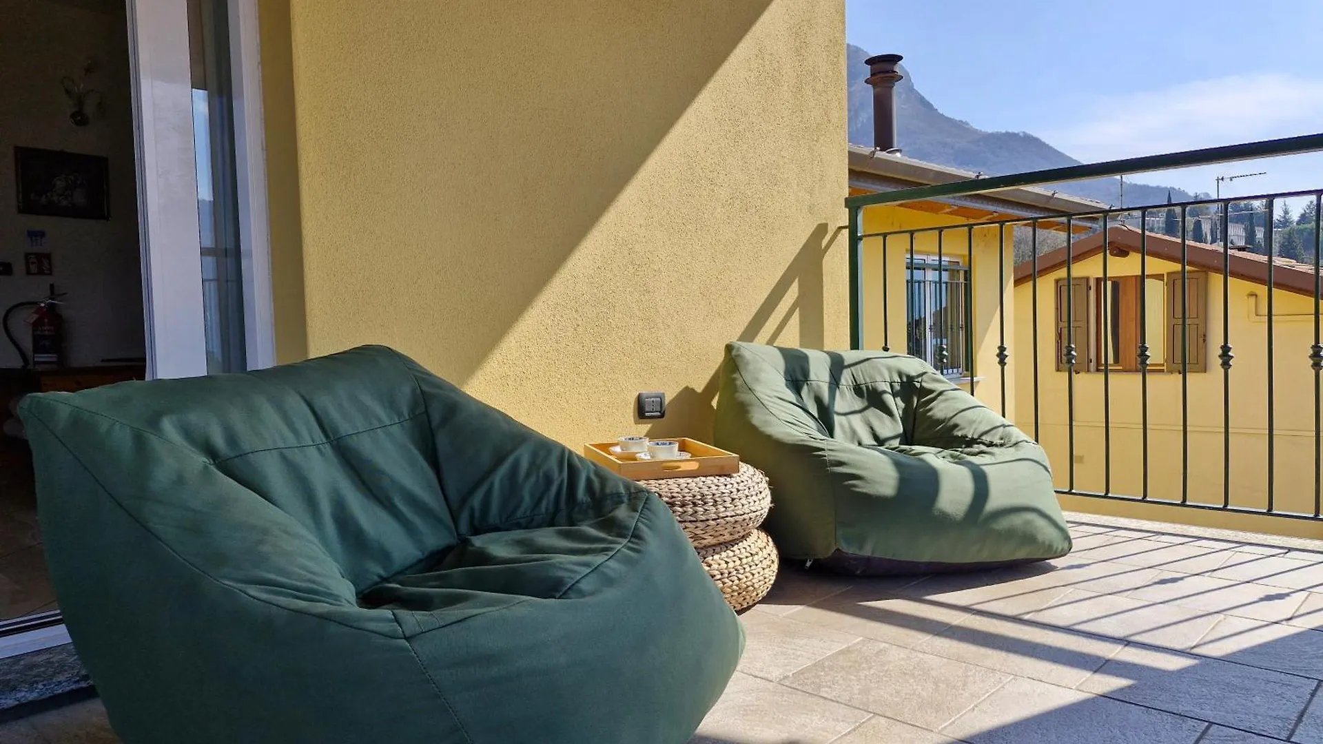 Balcony Lake View Apartment Lierna 0*,  Italy