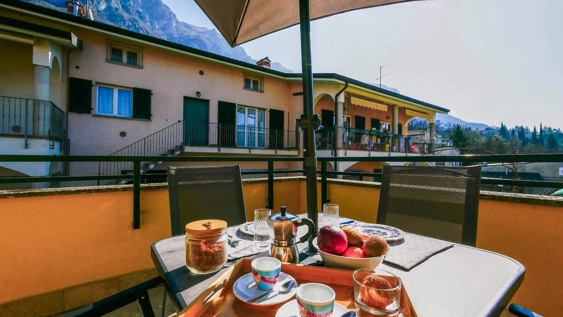 Balcony Lake View Apartment Lierna Italy