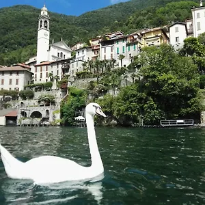 Apartment Lake's Sound, Nesso