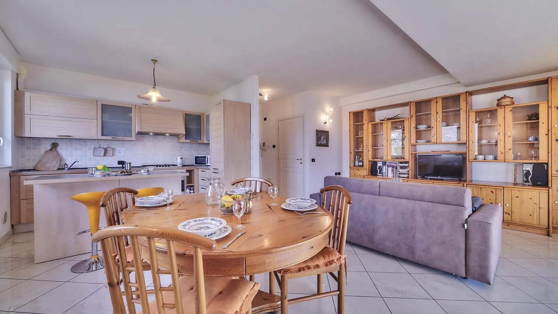 Balcony Lake View Apartment Lierna